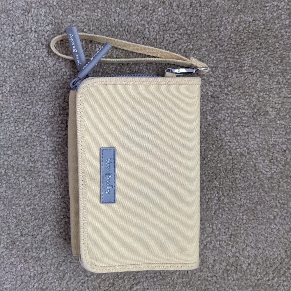 VERA BRADLEY ALL IN 1 WRISTLET WITH CROSSBODY STRAP